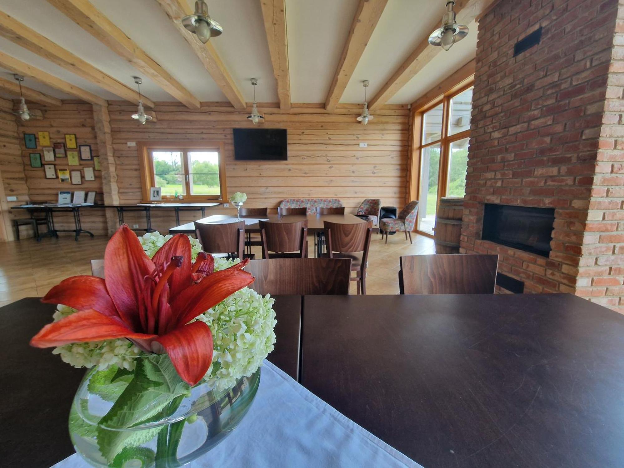 Roksala Guest House Taruciai Екстериор снимка